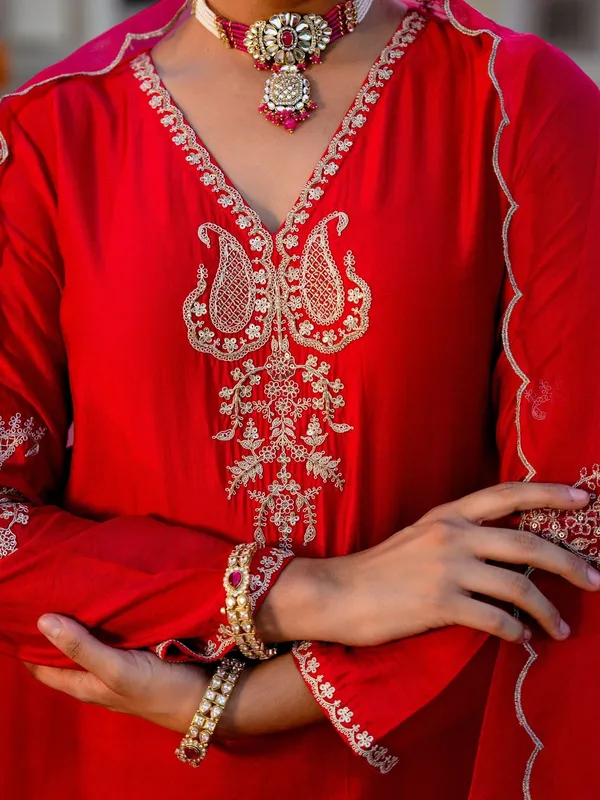 1102-Red-Varni_House