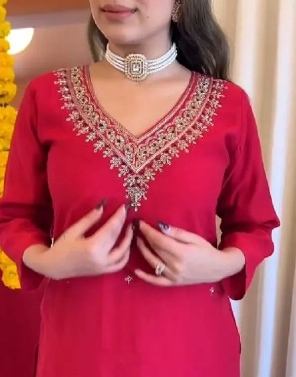 Red_Cotton_Embroidered_Kurta_Set_For_Women