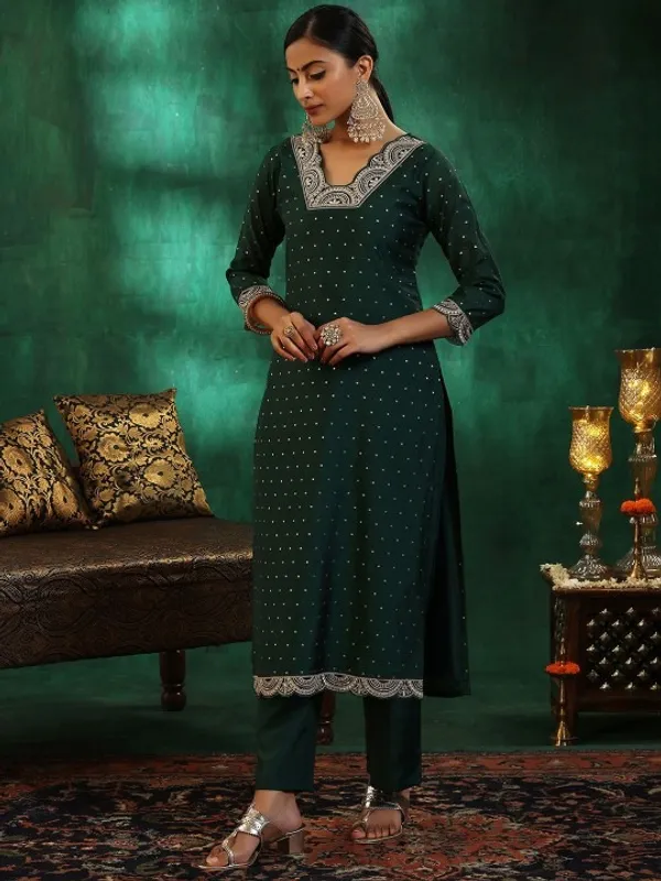 Dark_Green_Cotton_Sequin_Embellished_Kurta_Set_For_Women
