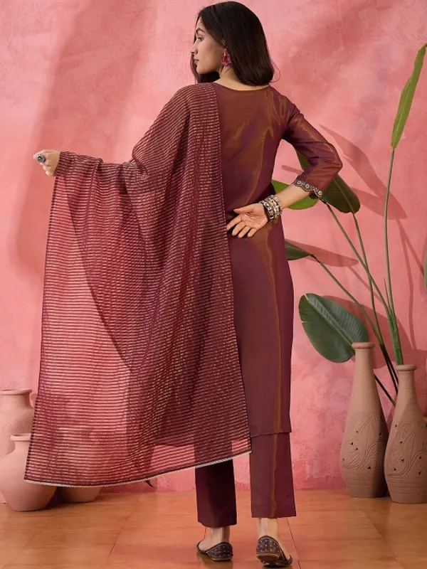 Burgundy_Cotton_Embroidered_Kurta_Set_For_Women