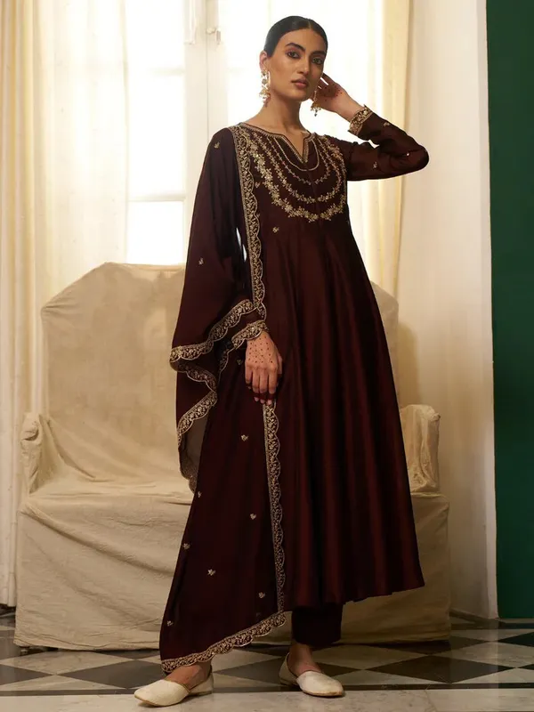 Brown_Cotton_Embroidered_Kurta_For_Women
