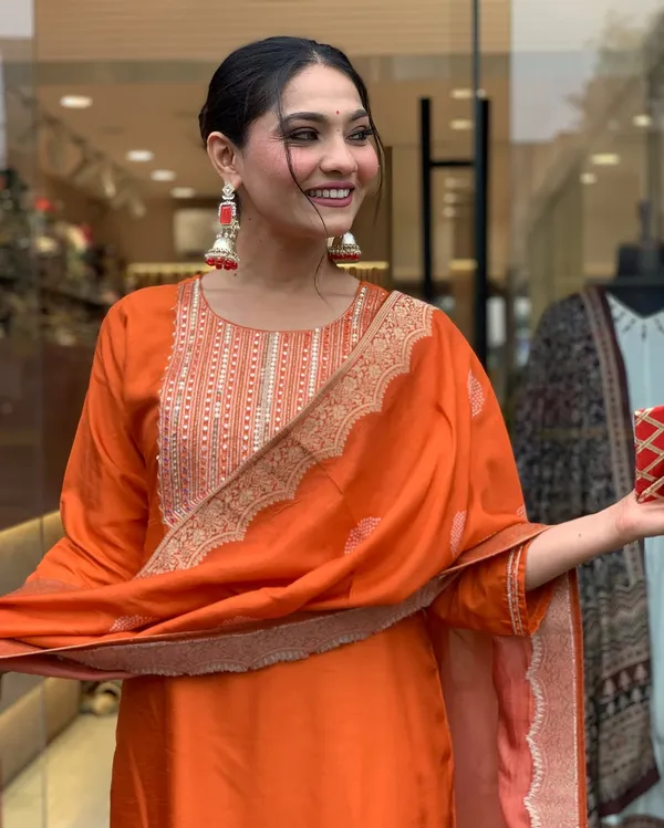 Orange_Cotton_Embroidered_Straight_Kurta_Set_For_Women
