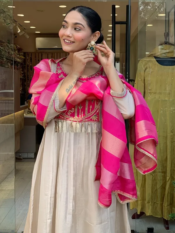 Off_White_Cotton_Embroidered_Anarkali_Kurta_Set_For_Women