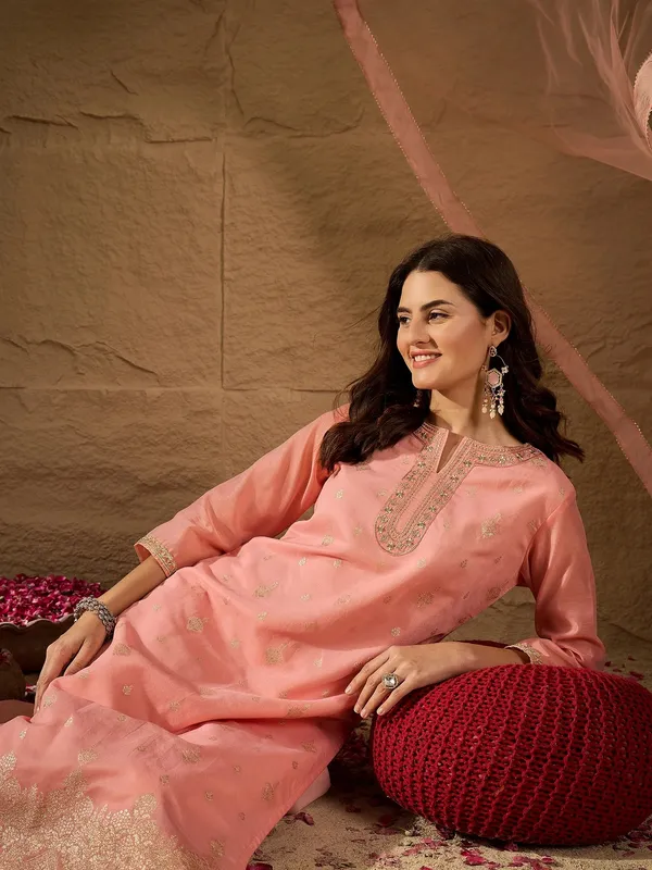 507-Jacquard-Peach-Varni_House