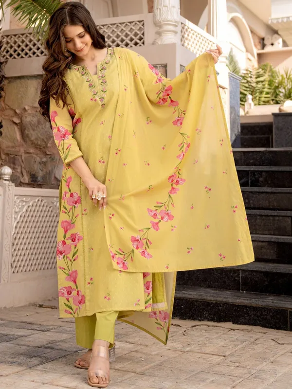 510-Yellow-Varni_House