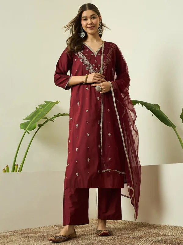 512-Maroon-Varni_House