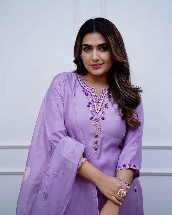 Purple_Cotton_Embroidered_Kurta_Set_For_Women