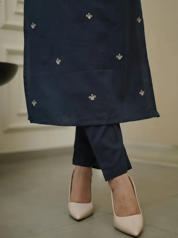 Navy_Blue_Cotton_Embroidered_Kurta_Set_For_Women