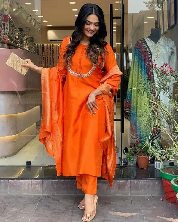 Orange_Cotton_Embroidered_Kurta_Set_For_Women