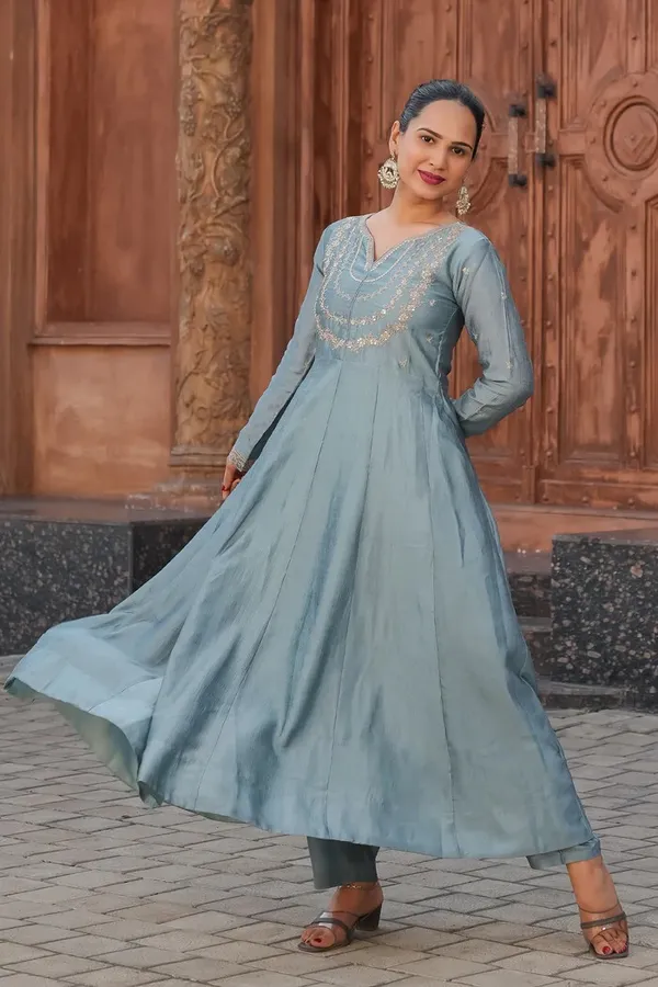 Grey_Cotton_Embroidered_Anarkali_Suit_Set_With_Dupatta_For_Women