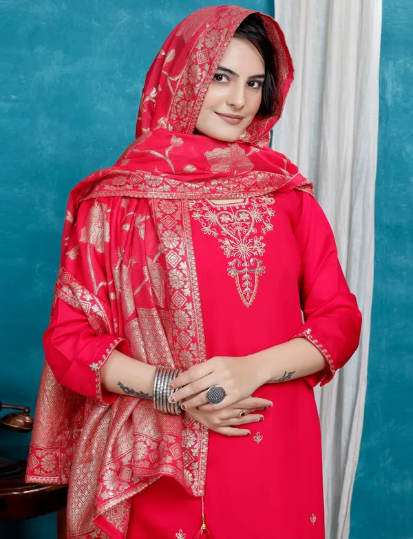 Red_Cotton_Embroidered_Suit_Set_For_Women