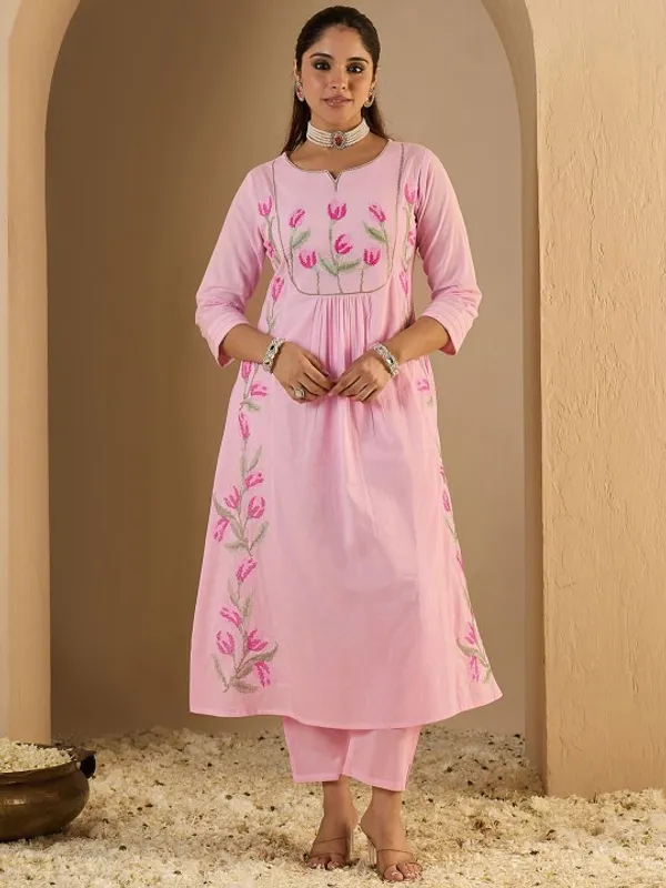 Pink_Cotton_Floral_Embroidered_Kurta_Set_For_Women