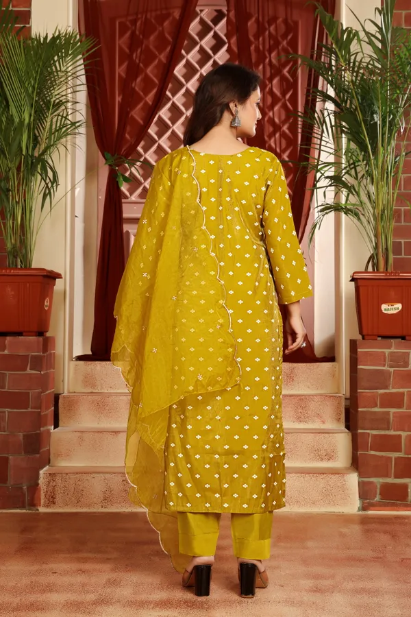Olive_Green_Cotton_Foil_Print_Kurta_Set_For_Women