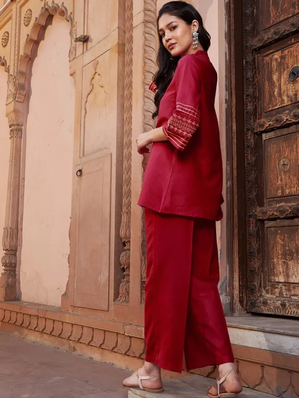 Maroon_Cotton_Embroidered_Kurta_Pant_Set_For_Women