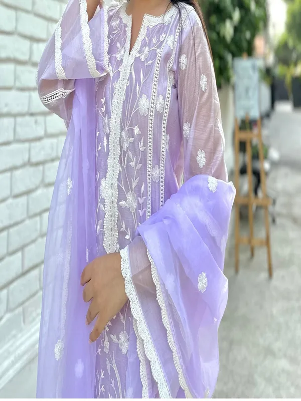 Lavender_Cotton_Embroidered_Kurta_Dupatta_Set_For_Women