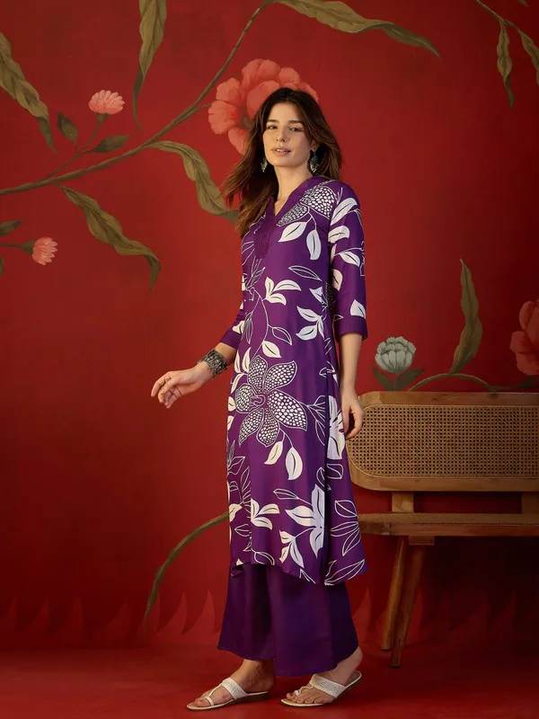 Aster-Purple-Varni_House