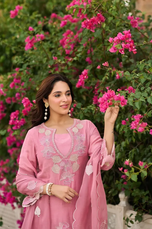 Avni_-Pink-Varni_House