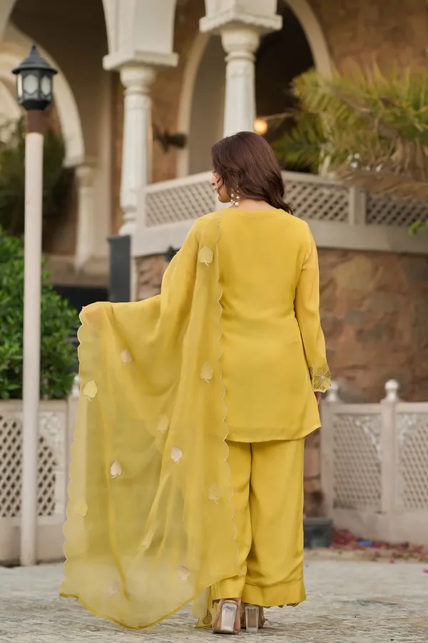 Avni_-Yellow-Varni_House