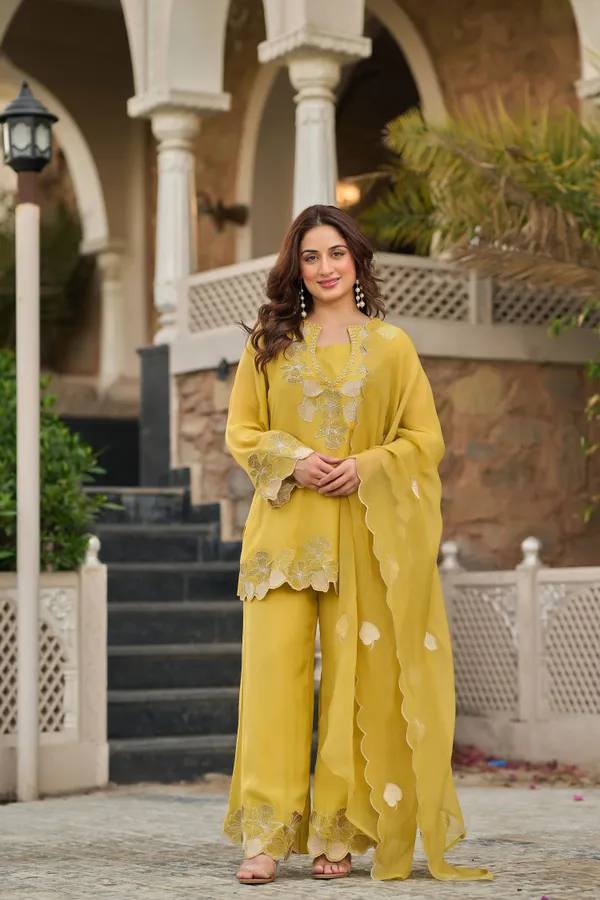 Avni_-Yellow-Varni_House