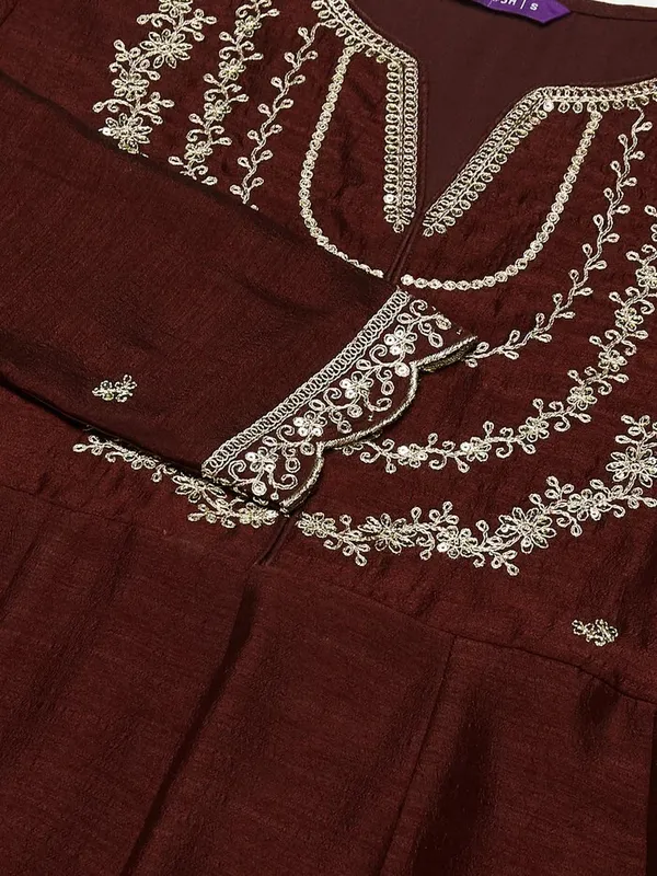 Brown_Cotton_Embroidered_Kurta_For_Women