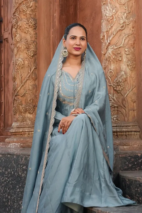 Grey_Cotton_Embroidered_Anarkali_Suit_Set_With_Dupatta_For_Women