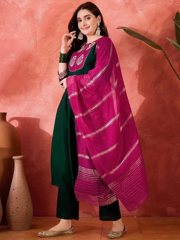 Pink_Cotton_Embroidered_Kurta_Dupatta_set_For_Women