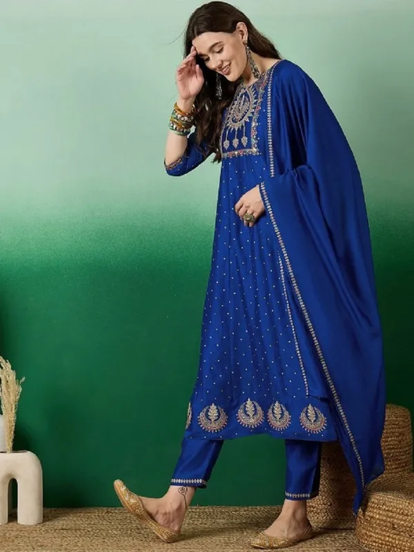 Royal_Blue_Cotton_Embroidered_Kurta_Set_For_Women