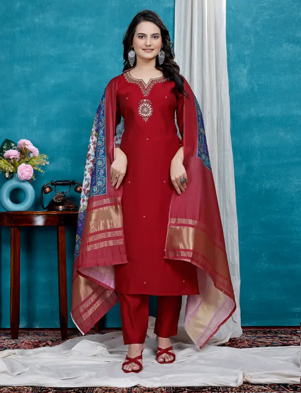 Red_Cotton_Embroidered_Kurta_Set_For_Women