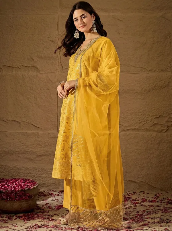 Golden-Yellow-Varni_House