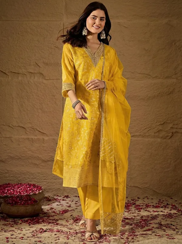 Golden-Yellow-Varni_House