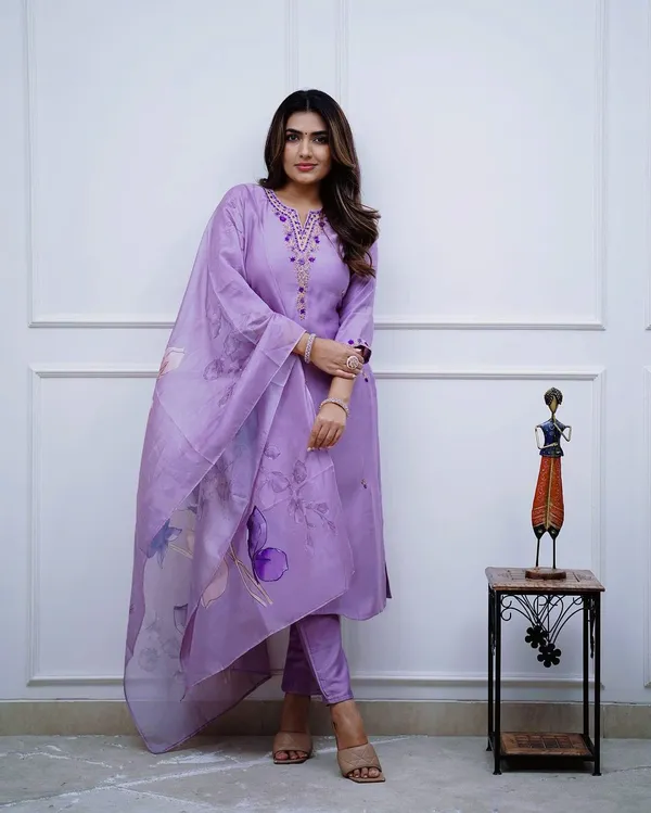 Purple_Cotton_Embroidered_Kurta_Set_For_Women