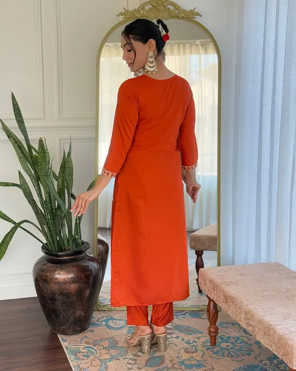 Orange_Cotton_Embroidered_Kurta_Set_For_Women