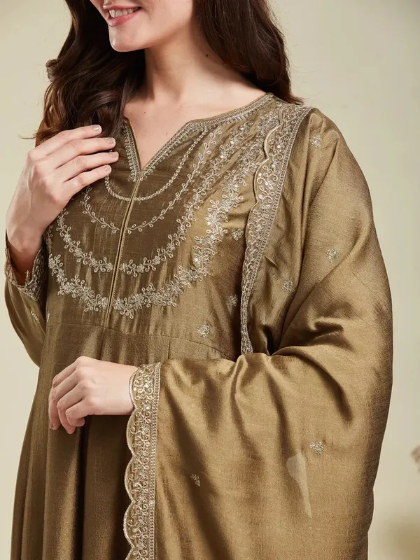 Golden_Cotton_Embroidered_Anarkali_Kurta_Set_For_Women