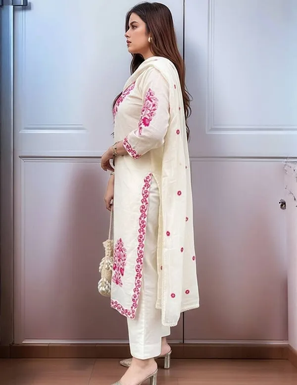 Keshavi_Cream-Varni_House