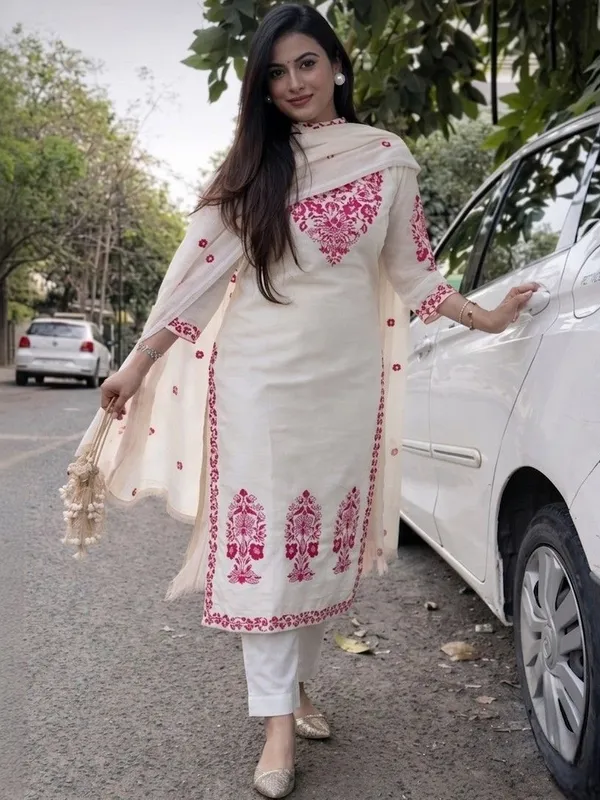 Keshavi_Cream-Varni_House