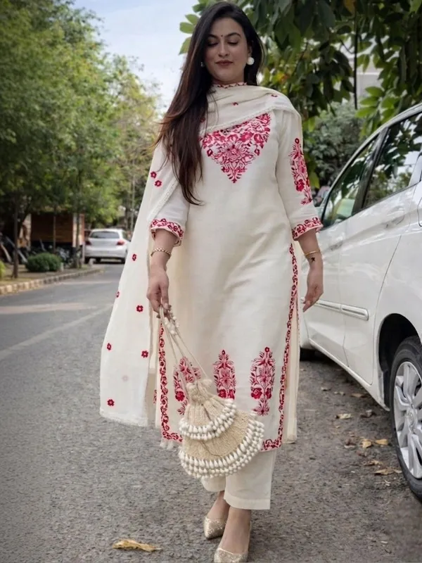 Keshavi_Cream-Varni_House