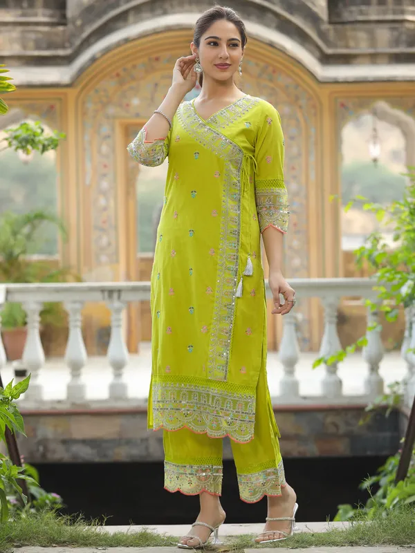Lime_Green_Cotton_Straight_Kurta_Set_For_Women
