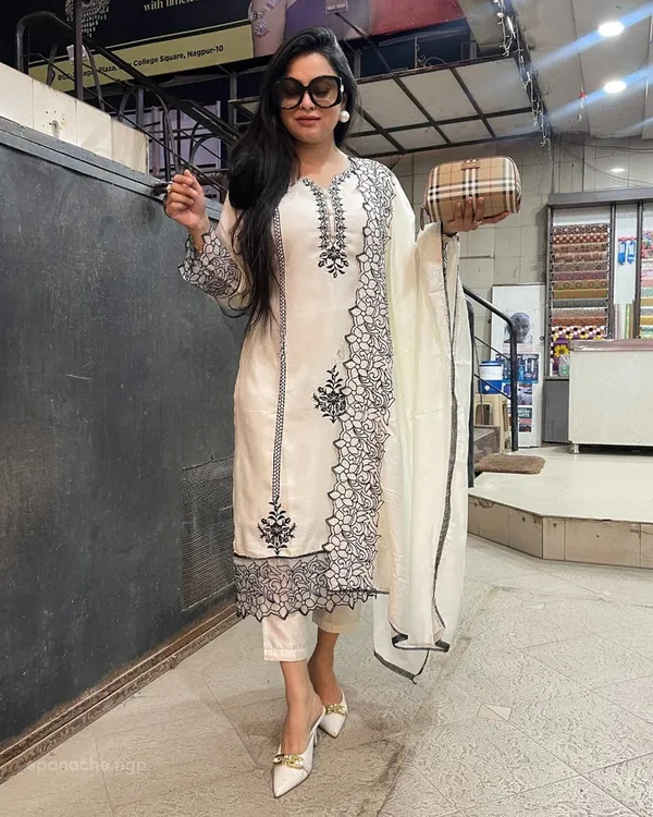 Cream_Black_Cotton_Embroidered_Kurti_Set_With_Dupatta_For_Women