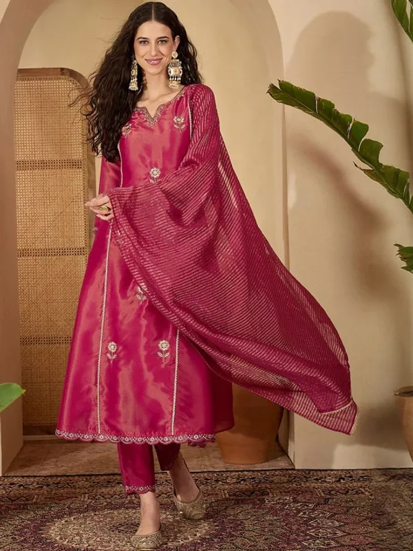 Pink_Cotton_Embroidered_Straight_Kurta_Set_For_Women