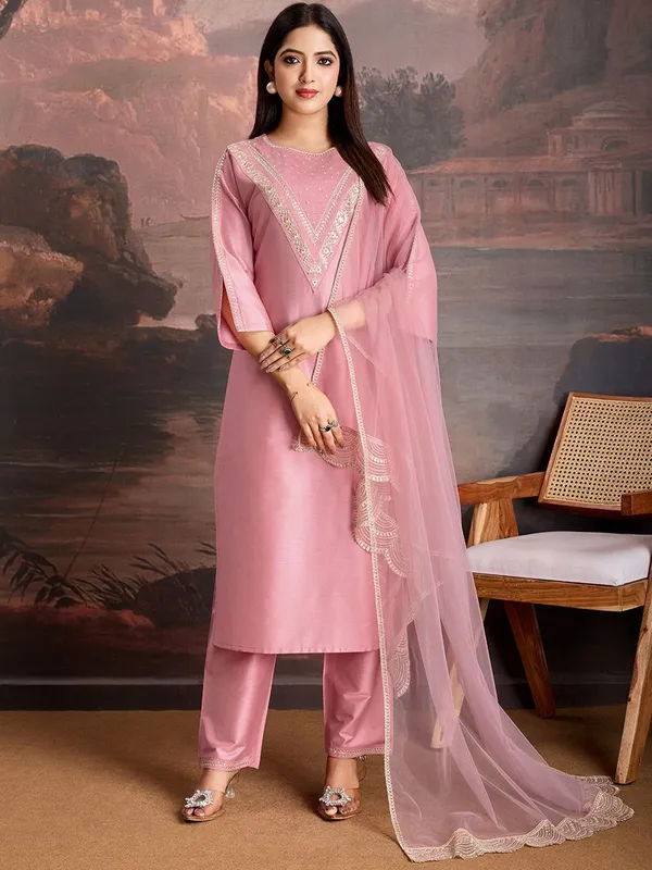 Pink_Cotton_Embroidered_Kurta_Set_For_Women