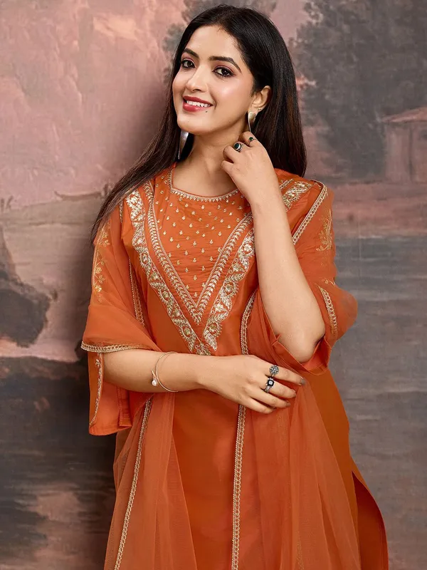 Orange_Cotton_Embroidered_Kurta_Set_For_Women