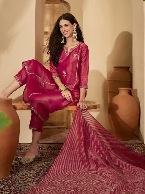 Pink_Cotton_Embroidered_Straight_Kurta_Set_For_Women