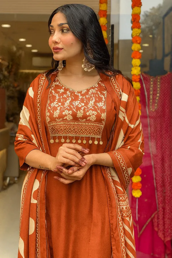 Orange_Cotton_Embroidered_Kurta_Set_For_Women