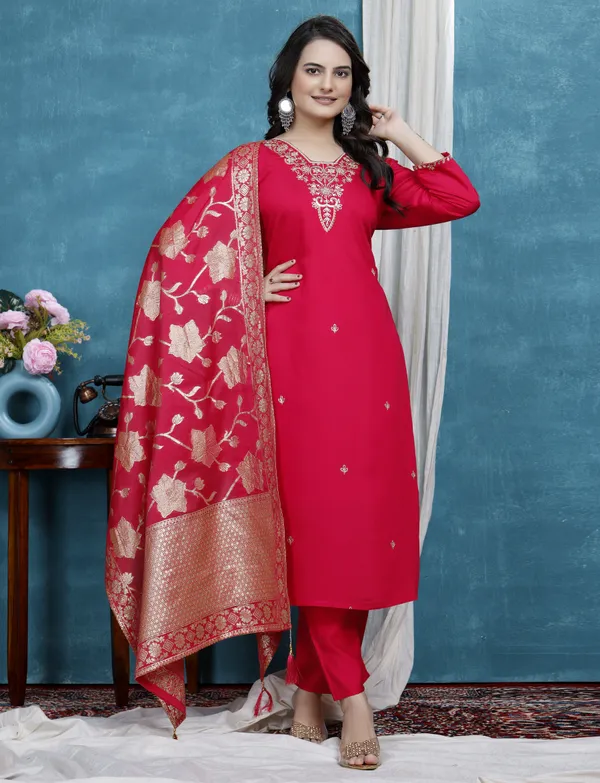 Red_Cotton_Embroidered_Suit_Set_For_Women