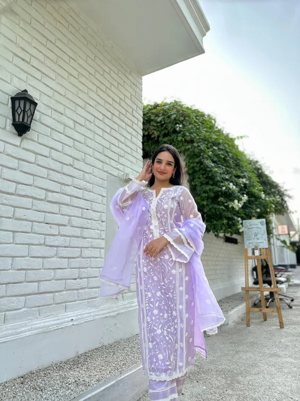 Lavender_Cotton_Embroidered_Kurta_Dupatta_Set_For_Women