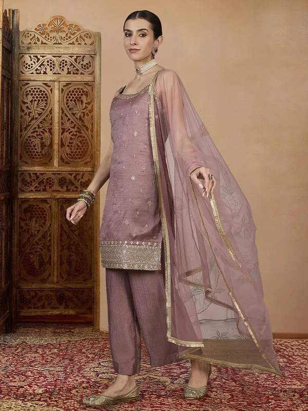 Pari-Onion-Varni_House