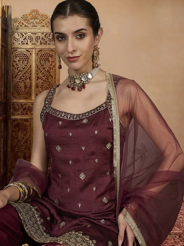 Pari-Wine-Varni_House