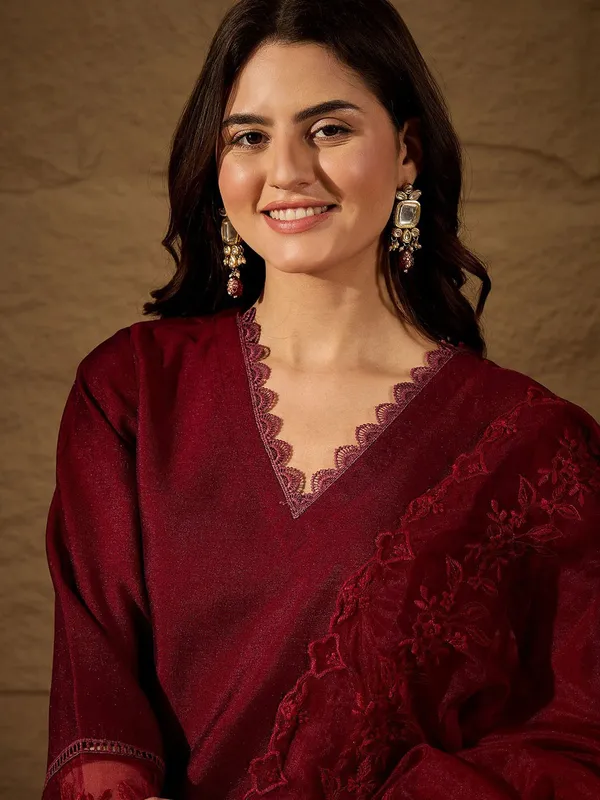 Patodi-Maroon-Varni_House