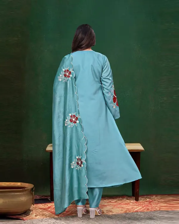 Rashili-Blue-Varni_House
