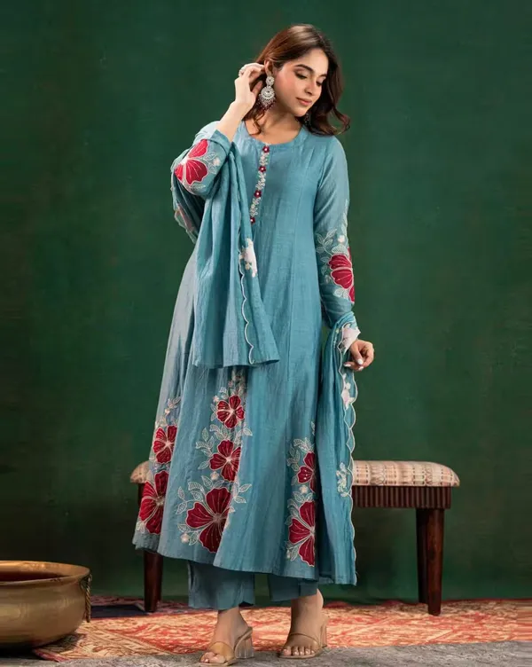 Rashili-Blue-Varni_House